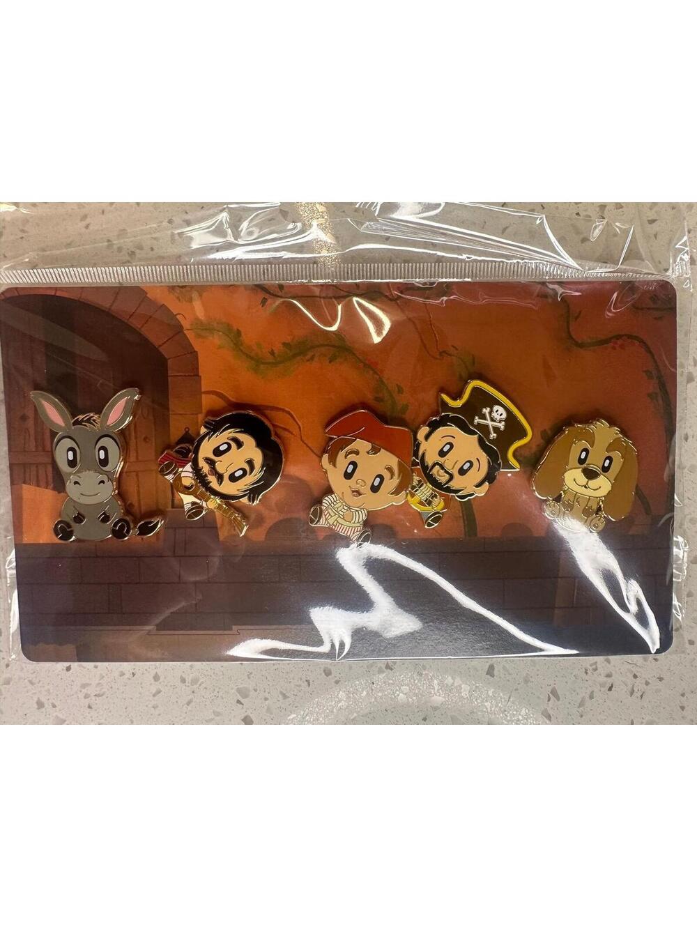 Disney adorbs pin pirates of the Caribbean set of 5 singing pirates